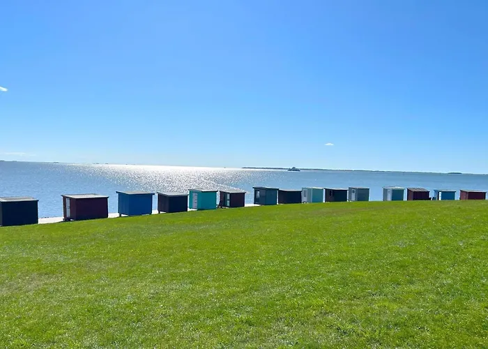 Haus Nispuk 56 - Nahe Am Deich Mit Kamin Und Sauna Vakantiehuis